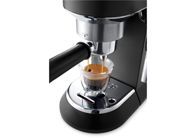 DE LONGHI EC 685.BK schwarz Dedica Style Espressomaschine Si